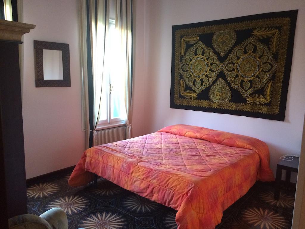 Bed & Breakfast Don Carlos San Martino di Lupari Bilik gambar